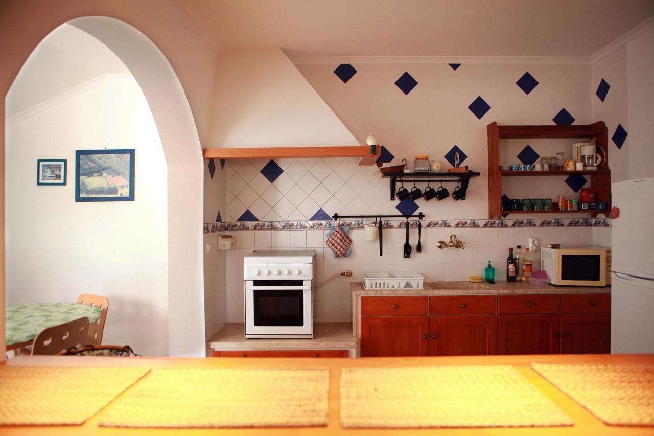 Casal Do Gois Guest House Atouguia Da Baleia Luaran gambar