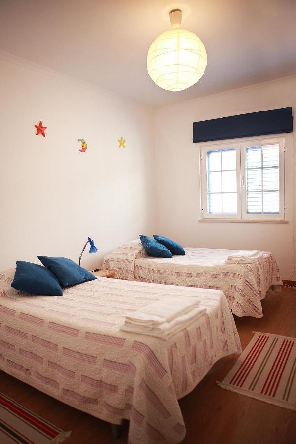 Casal Do Gois Guest House Atouguia Da Baleia Luaran gambar