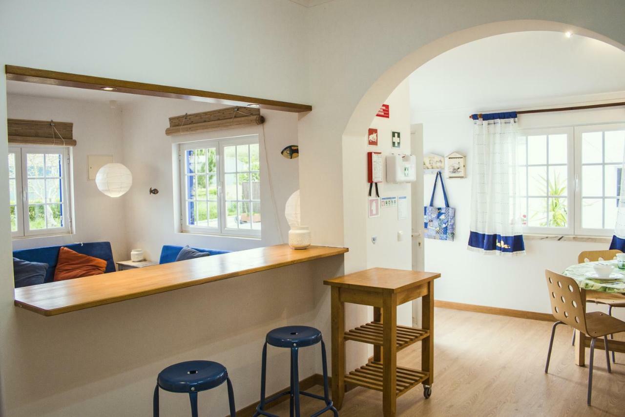 Casal Do Gois Guest House Atouguia Da Baleia Luaran gambar